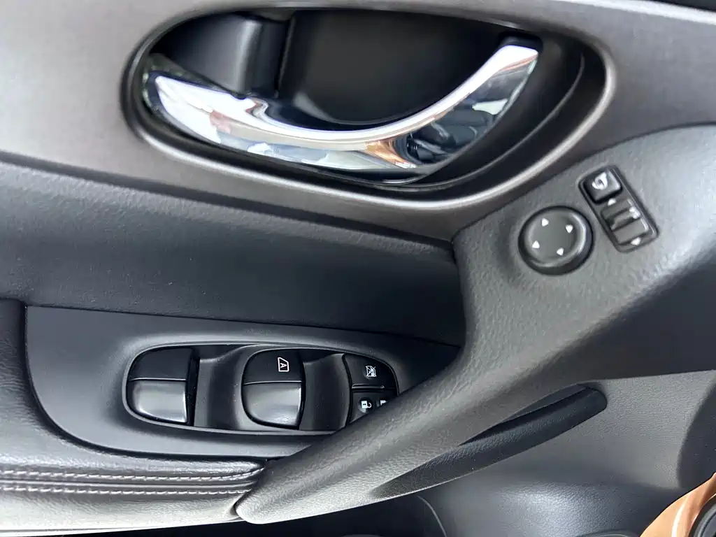 Nissan X-Trail 2016 — фото 12