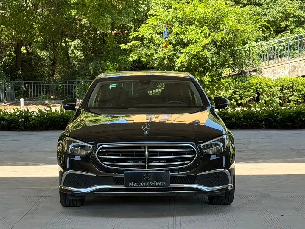 Mercedes-Benz E-Class 2021