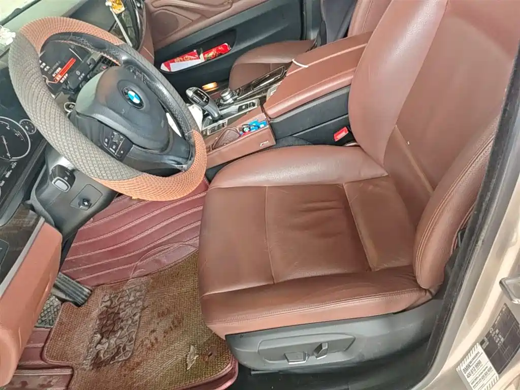 BMW 5 Series 2017 — фото 15