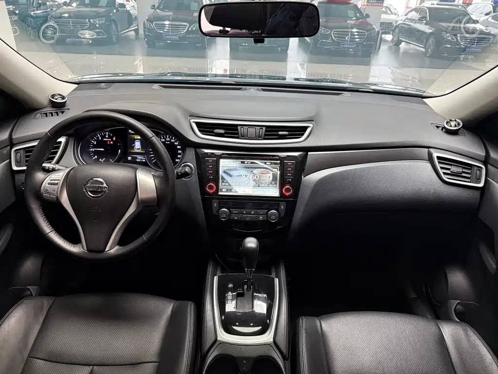 Nissan X-Trail 2015 — фото 12