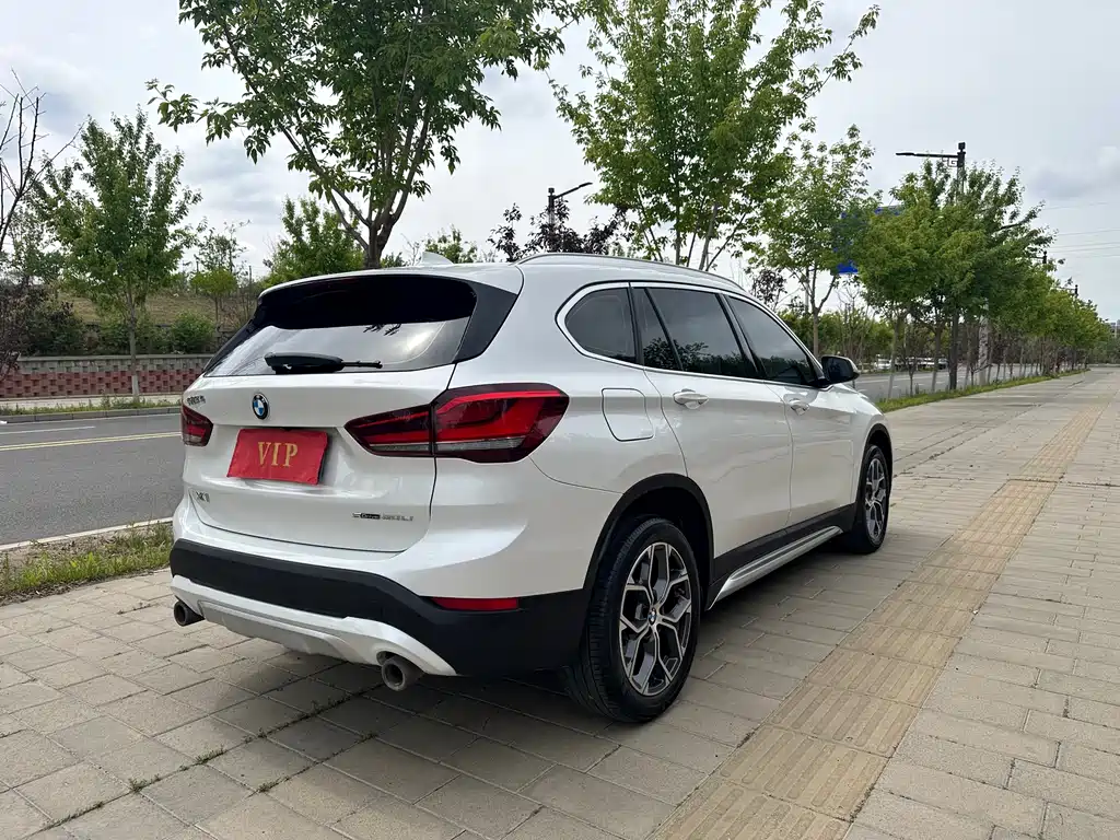 BMW X1 2022 — фото 9