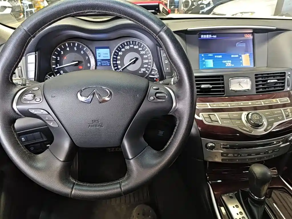 Infiniti Q70 2020 — фото 10