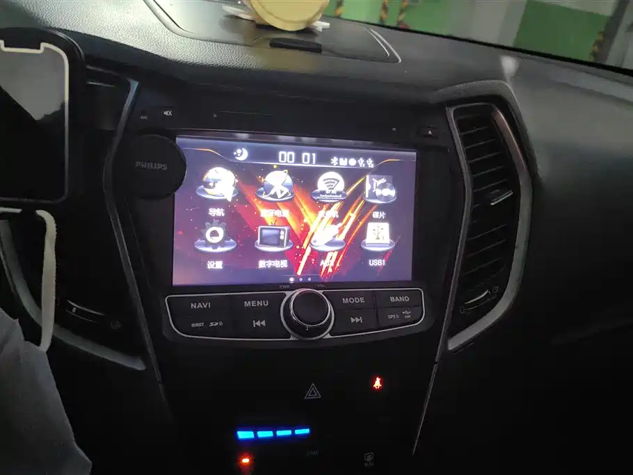 Hyundai Santa Fe 2015 — фото 13