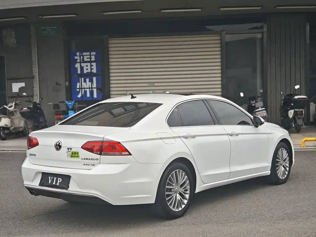 Volkswagen Lamando 2015