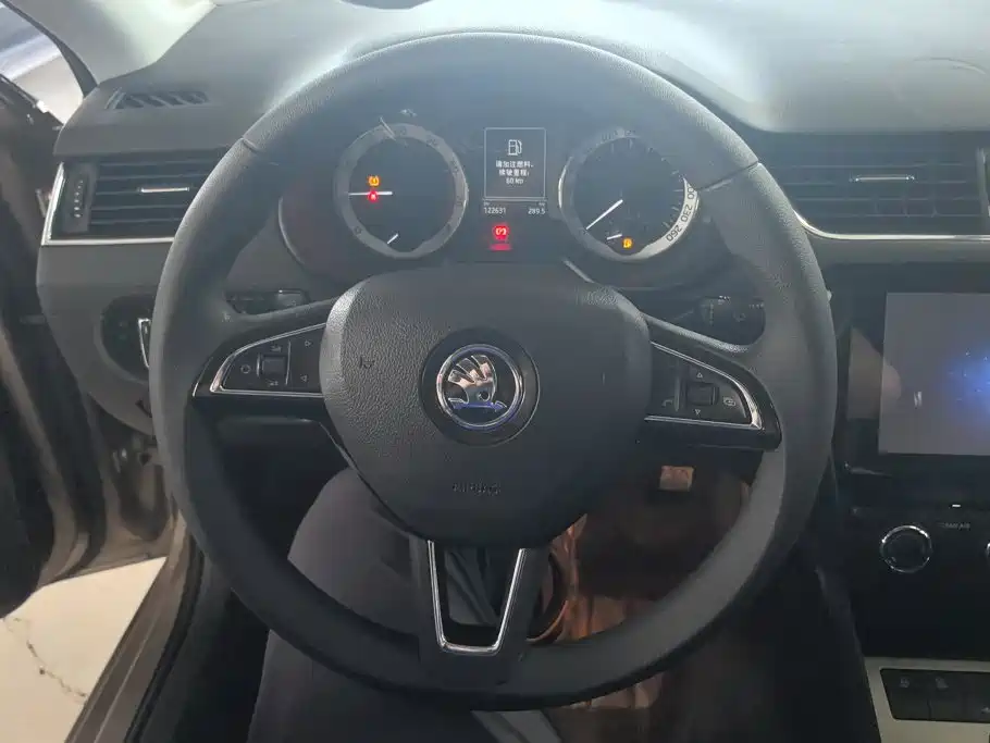 Skoda Octavia 2019 — фото 15