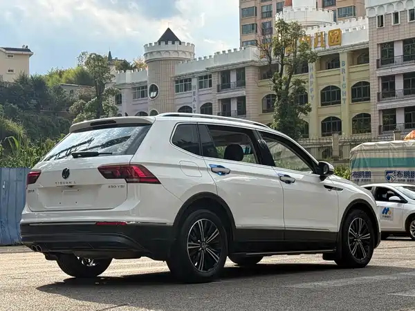 Volkswagen Tiguan L 2021