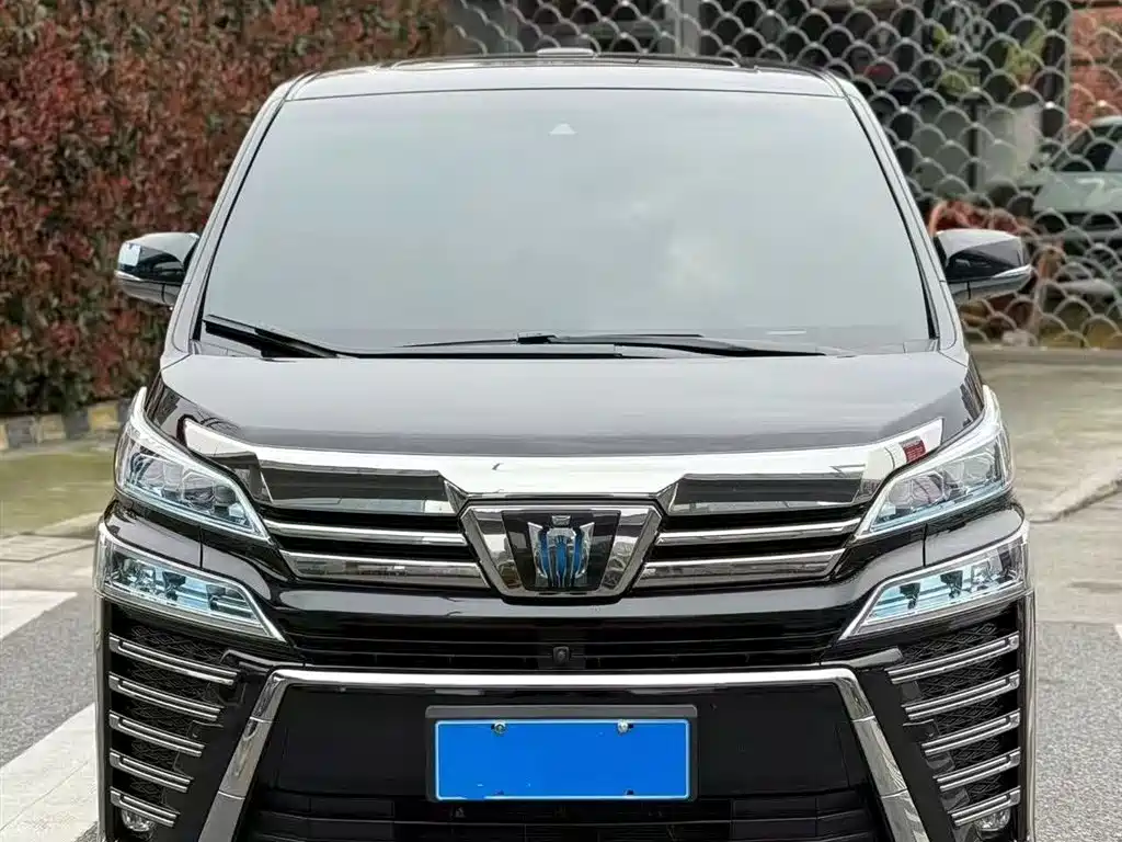Toyota Vellfire 2022
