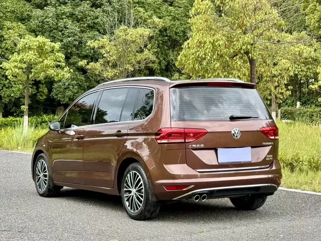 Volkswagen Touran 2018 — фото 7