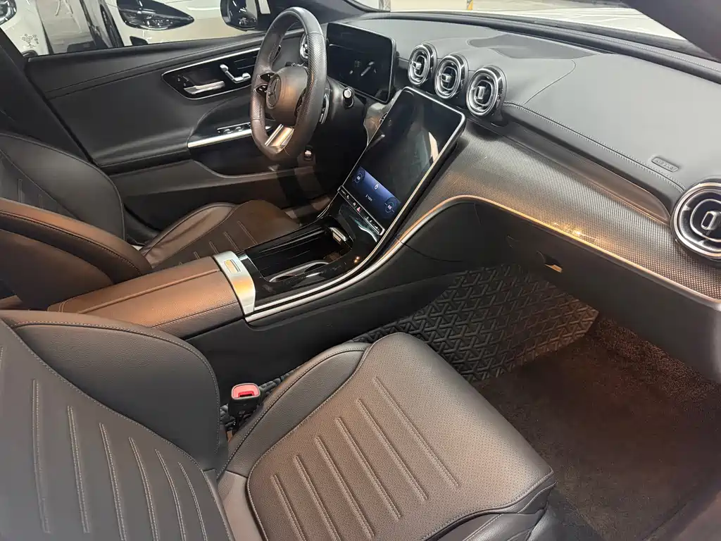 Mercedes-Benz C-Class 2023 — фото 14