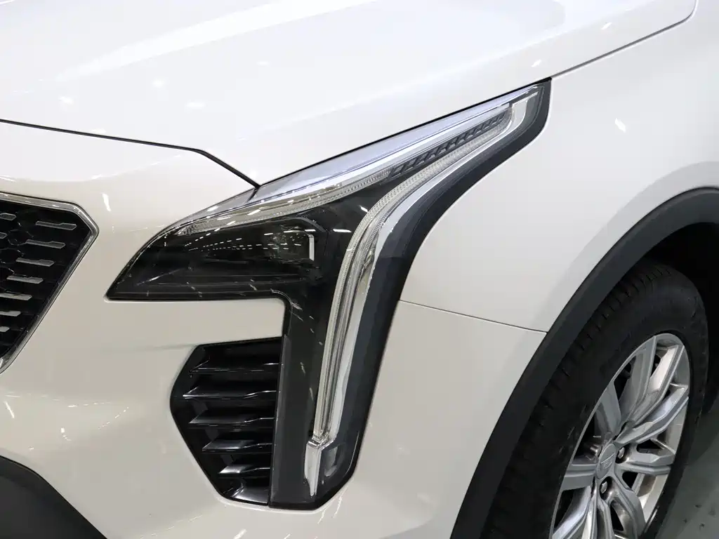 Cadillac XT4 2021 — фото 7