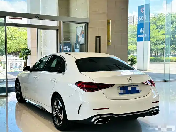 Mercedes-Benz C-Class 2022