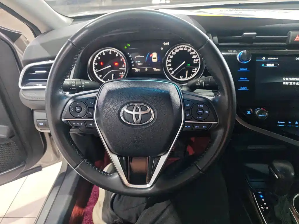 Toyota Camry 2020 — фото 3