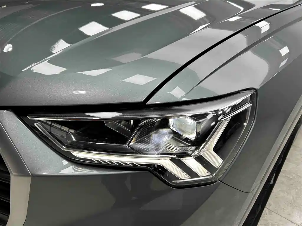 Audi Q3 2022 — фото 18