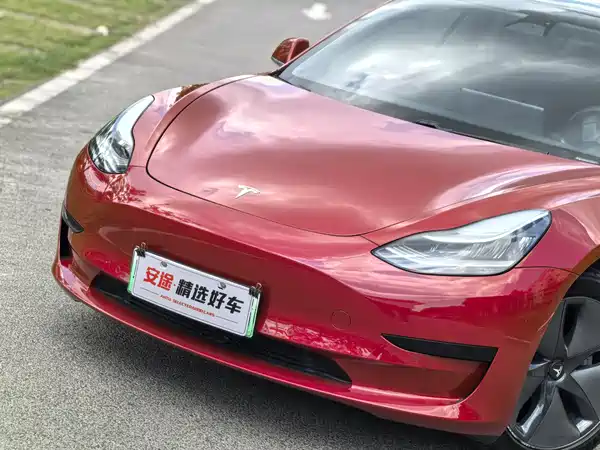 Tesla Model 3 2020