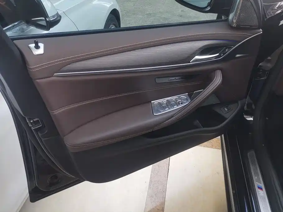 BMW 5 Series 2021