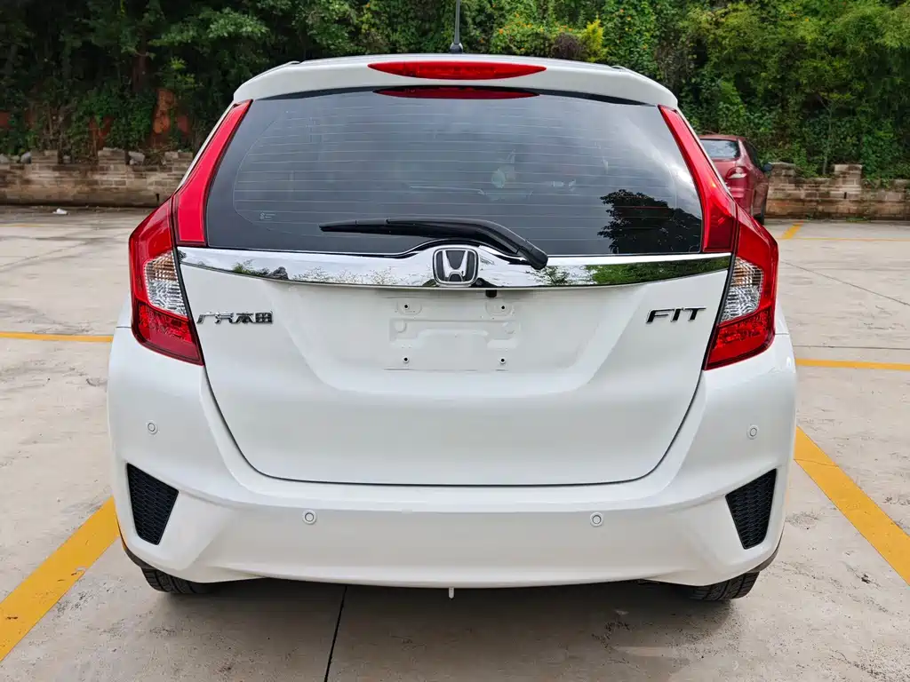 Honda Fit 2016 — фото 8