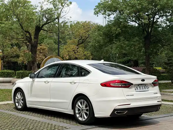 Ford Mondeo 2021