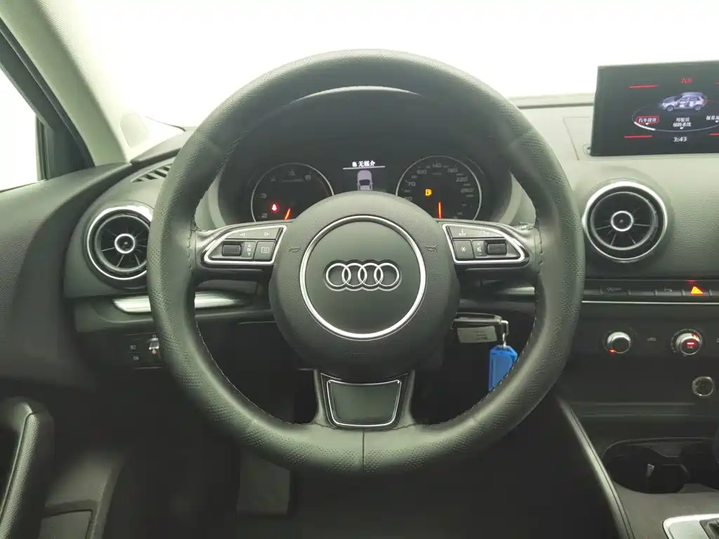 Audi A3 2015 — фото 11