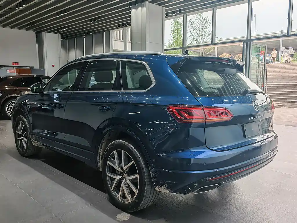 Volkswagen Touareg 2020 — фото 4