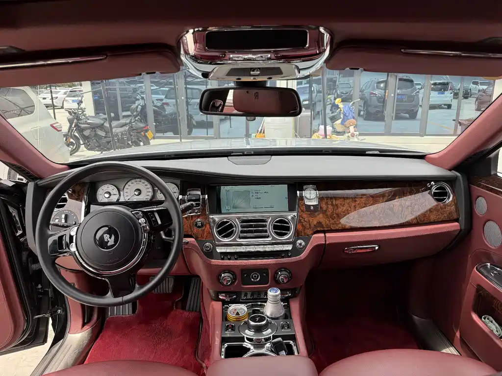 Rolls-Royce Ghost 2014