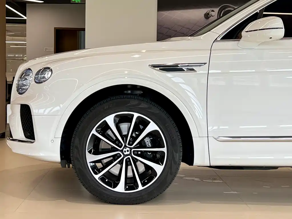 Bentley Bentayga 2025