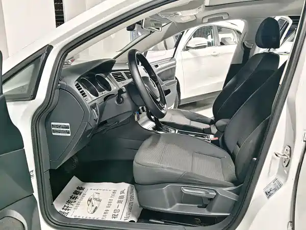 Volkswagen Golf 2016