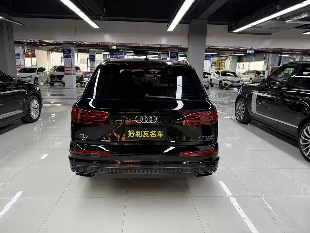 Audi Q7 2017 — фото 8