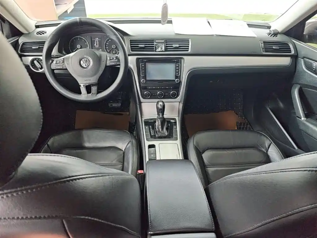 Volkswagen Passat 2015 — фото 10