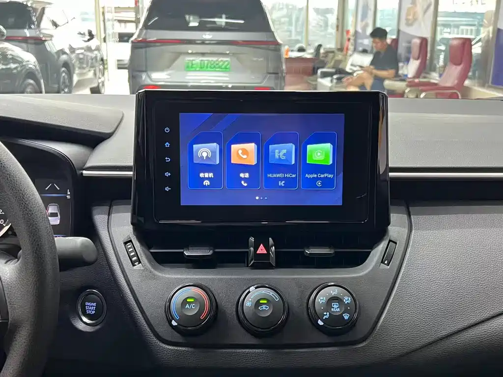 Toyota Corolla 2022 — фото 10