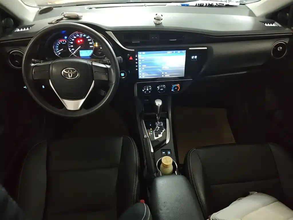 Toyota Corolla 2019 — фото 10