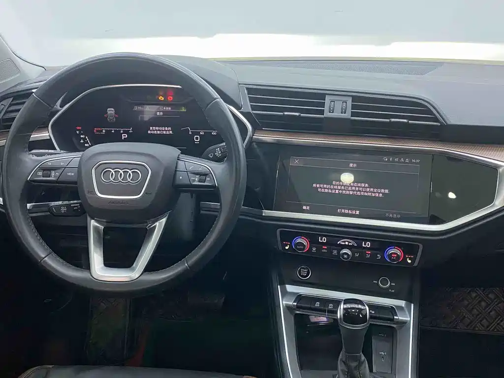 Audi Q3 2022 — фото 11