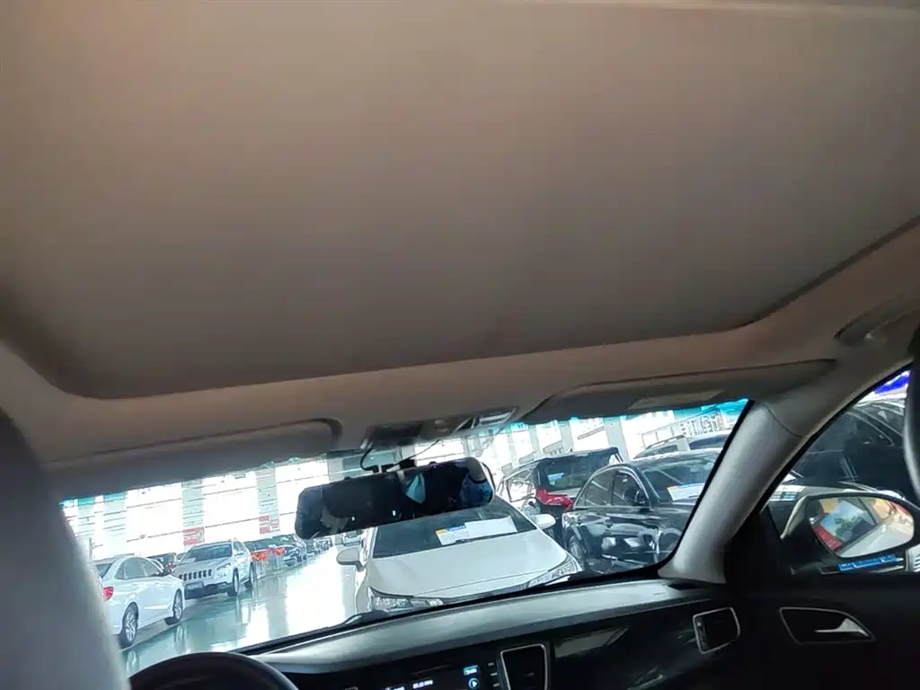 Hyundai Mistra 2015 — фото 18