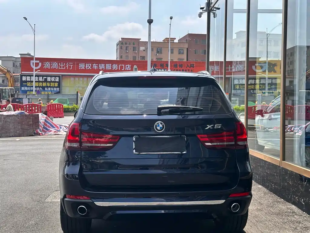 BMW X5 2017 — фото 11