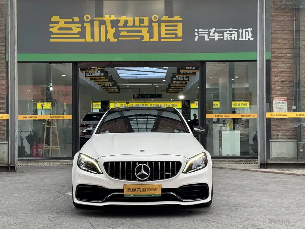 Mercedes-Benz C-Class AMG 2020 — фото 2