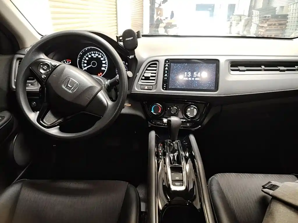 Honda Vezel 2020 — фото 10