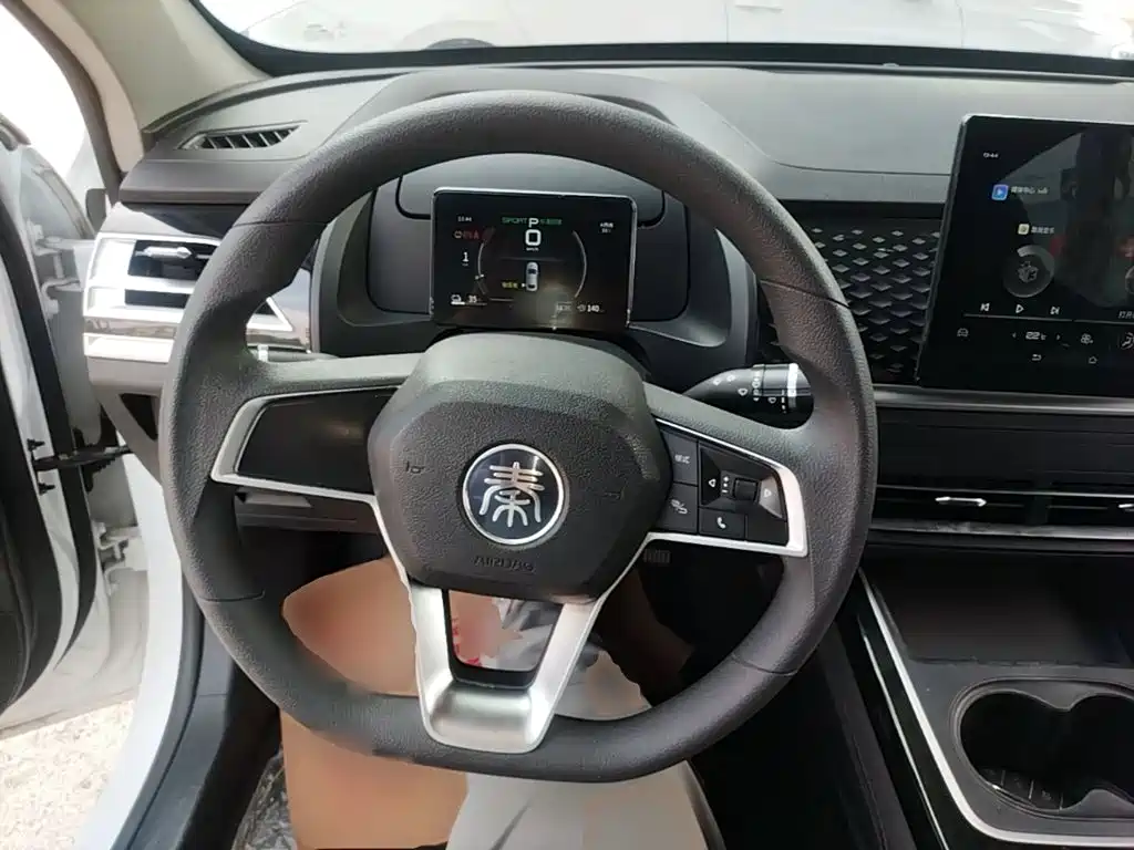 BYD Qin PLUS 2022 — фото 11