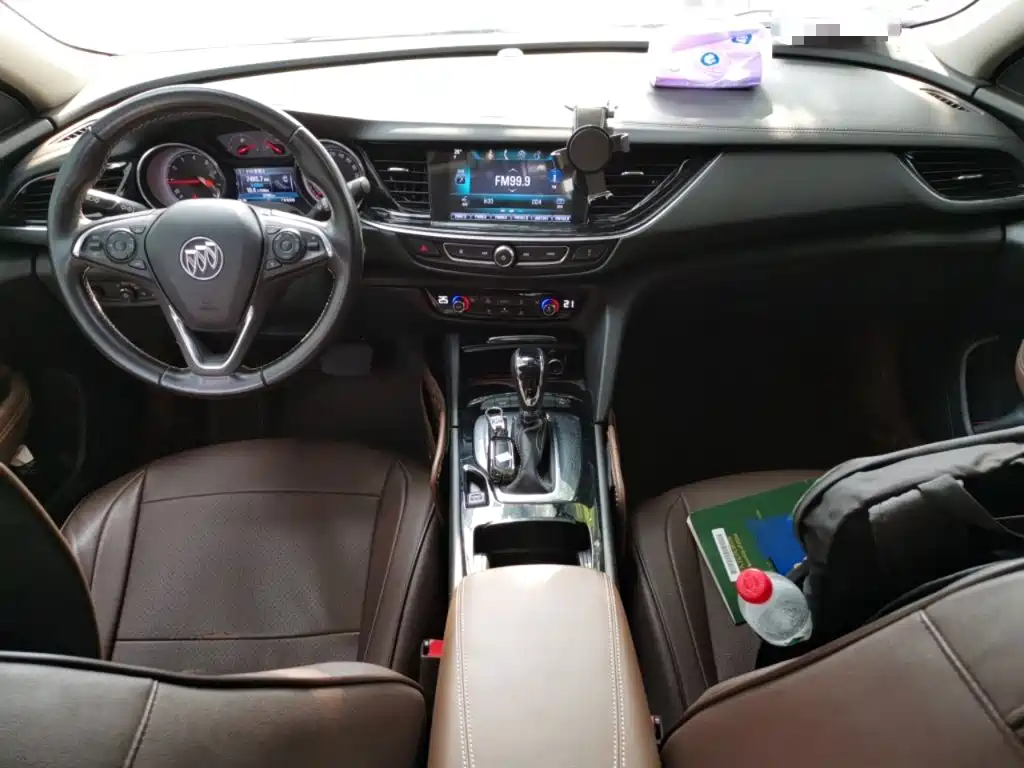 Buick Regal 2018 — фото 13