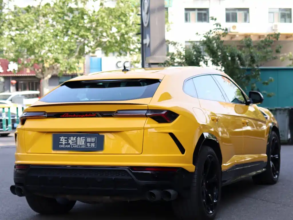Lamborghini Urus 2020 — фото 9