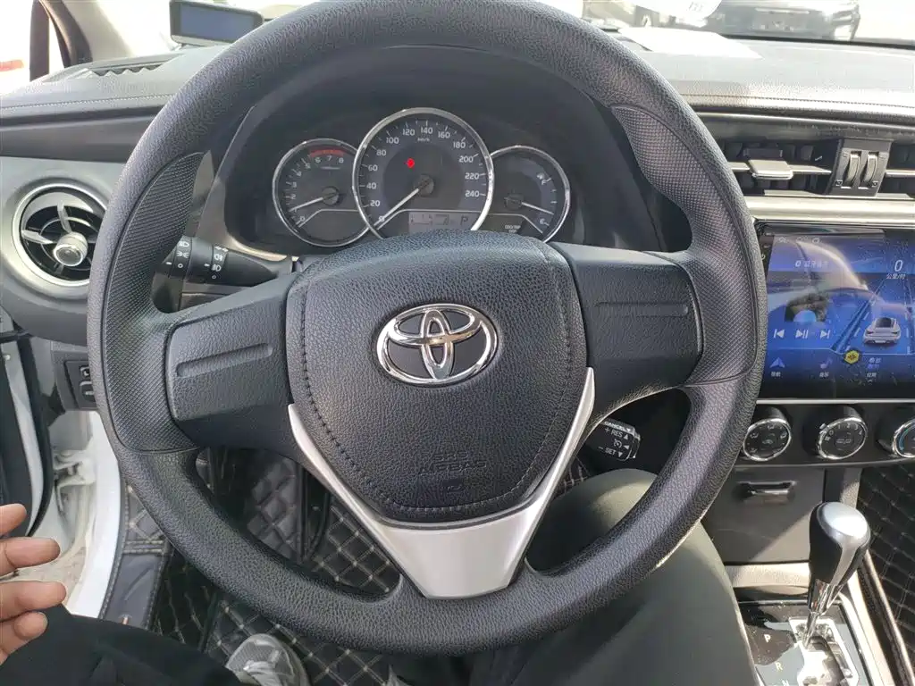 Toyota Corolla 2019 — фото 7