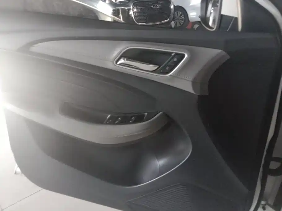 Roewe Ei5 2018