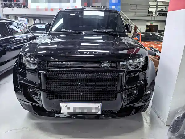 Land Rover Defender 2022