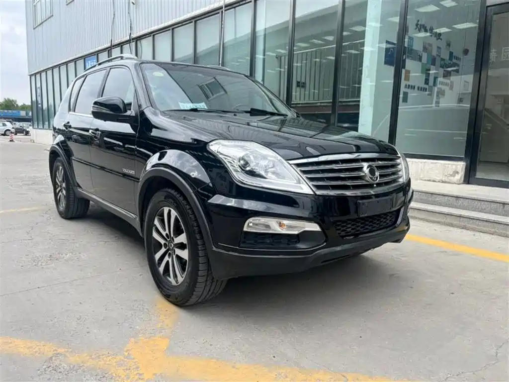 SsangYong Rexton W 2013 — фото 3