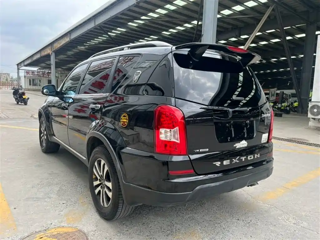 SsangYong Rexton W 2013 — фото 4