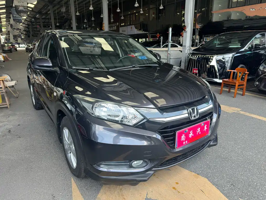 Honda Vezel 2016