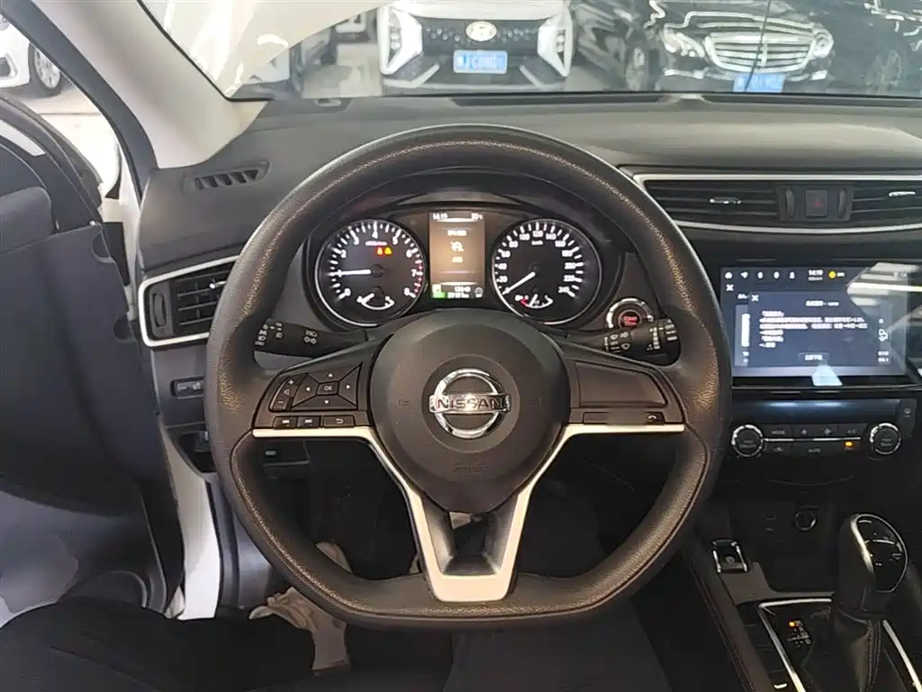 Nissan Qashqai 2022 — фото 11