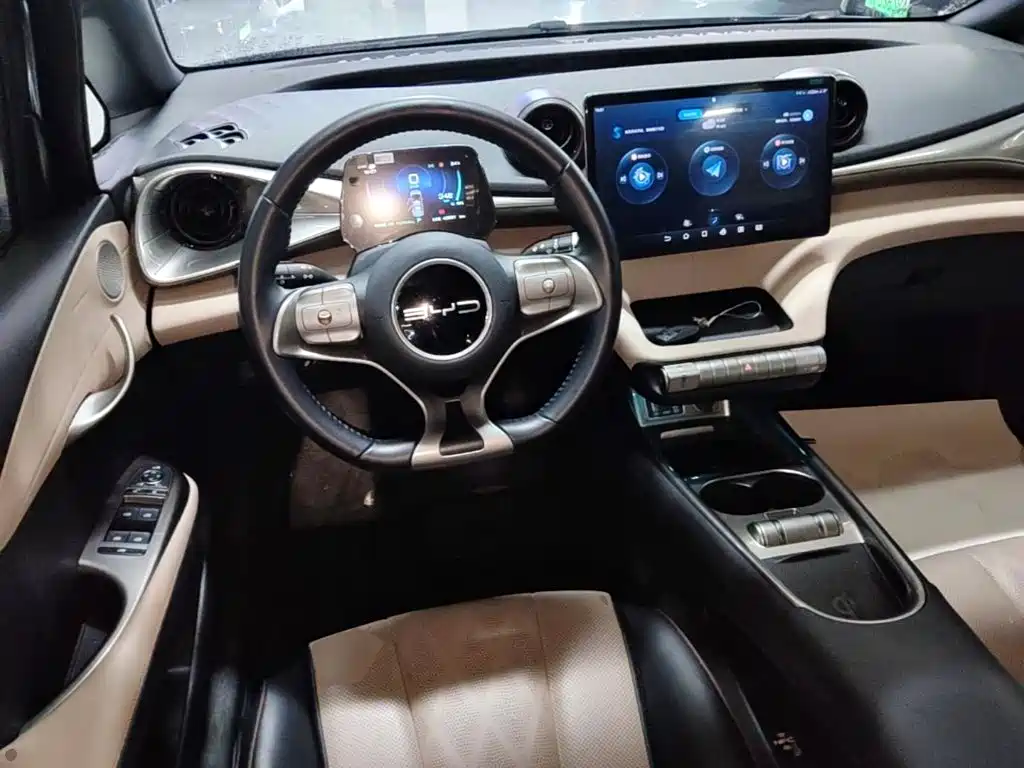 BYD Dolphin 2023 — фото 11
