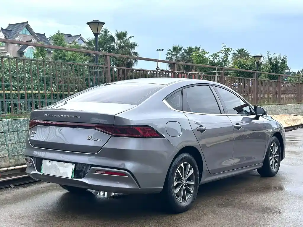 BYD Qin PLUS 2023 — фото 8