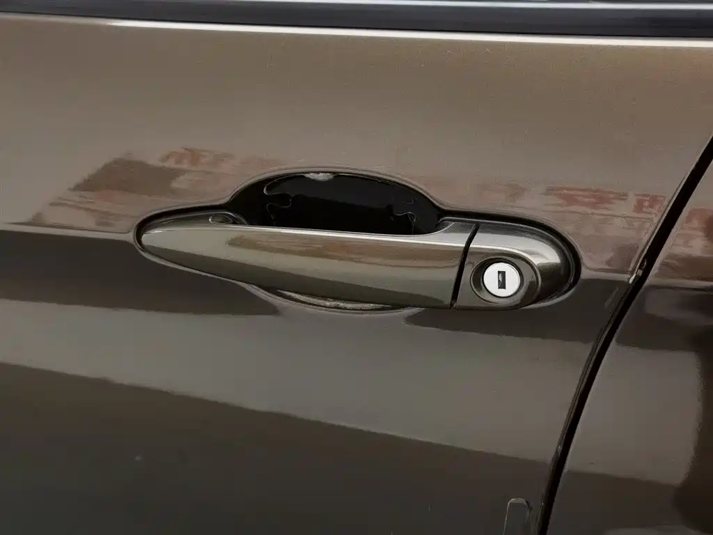 BMW X1 2014 — фото 18