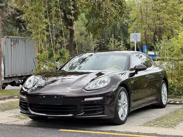 Porsche Panamera 2016