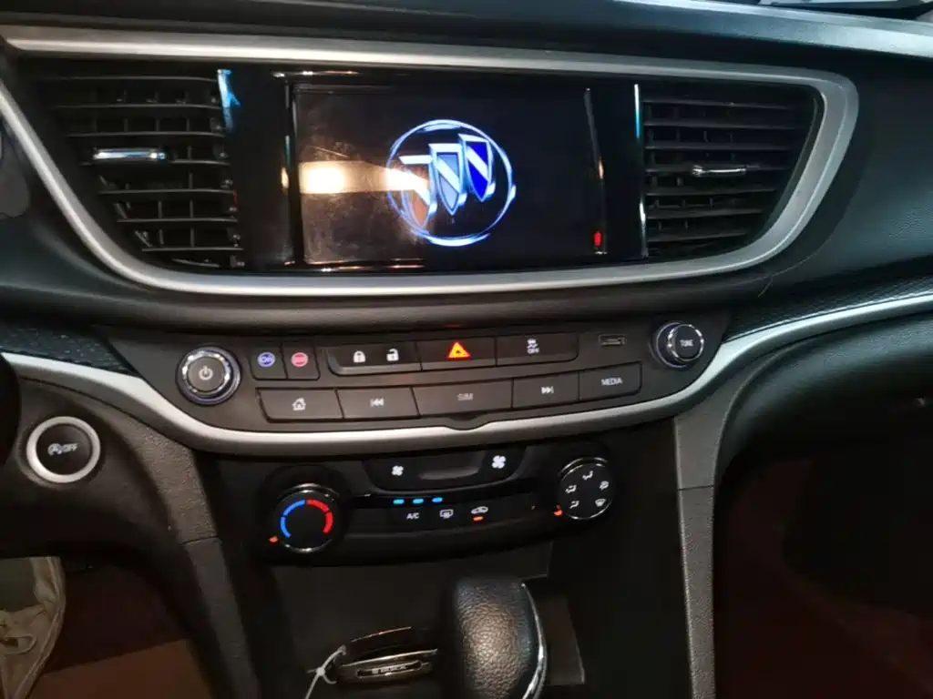 Buick Excelle 2021 — фото 13
